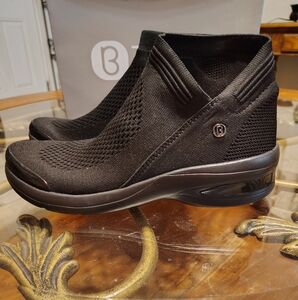 Bzees Women's Romance Black Knit Bootie Slip-On Sneaker